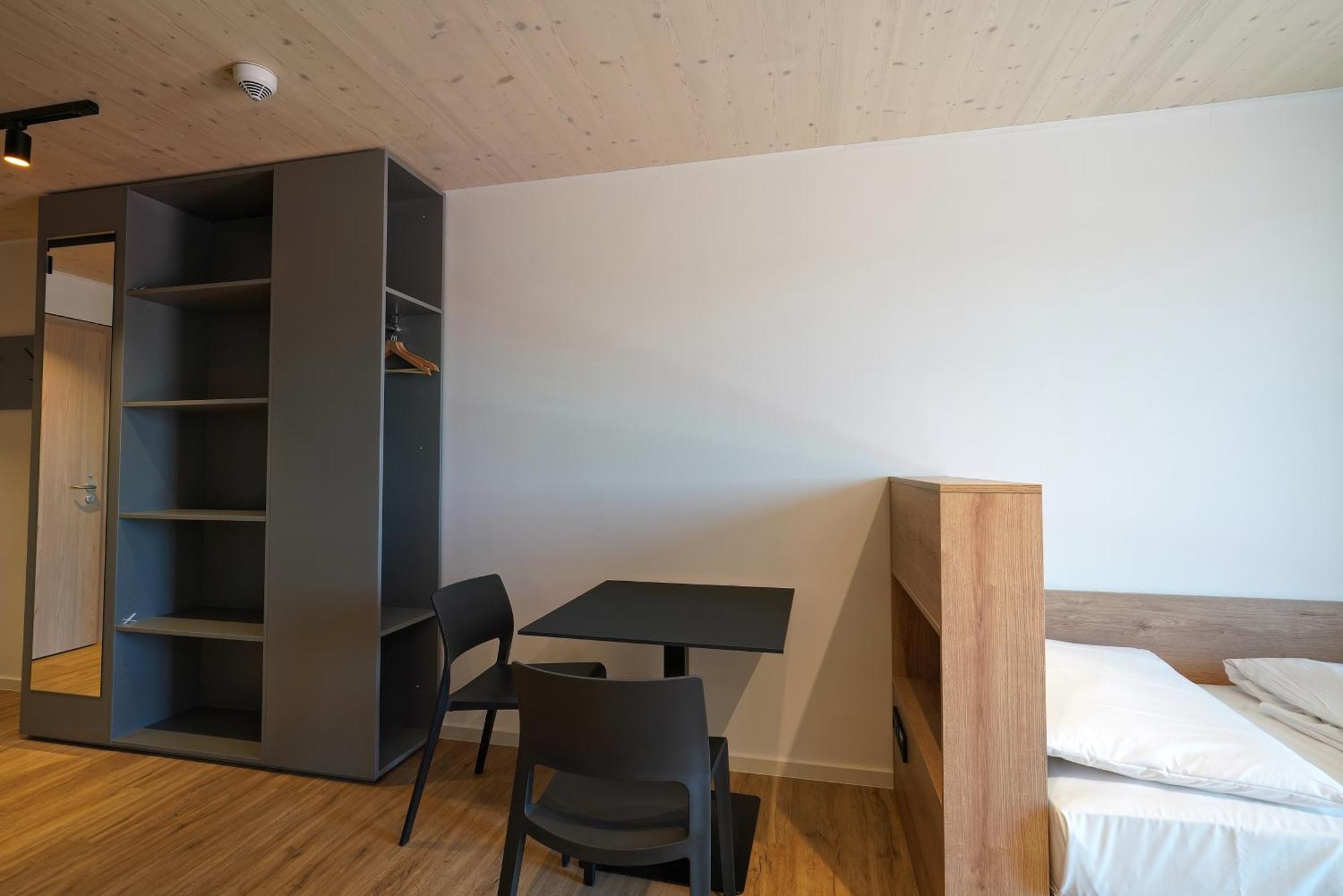 Timber One Boardinghouse Dorfen Aparthotel Luaran gambar