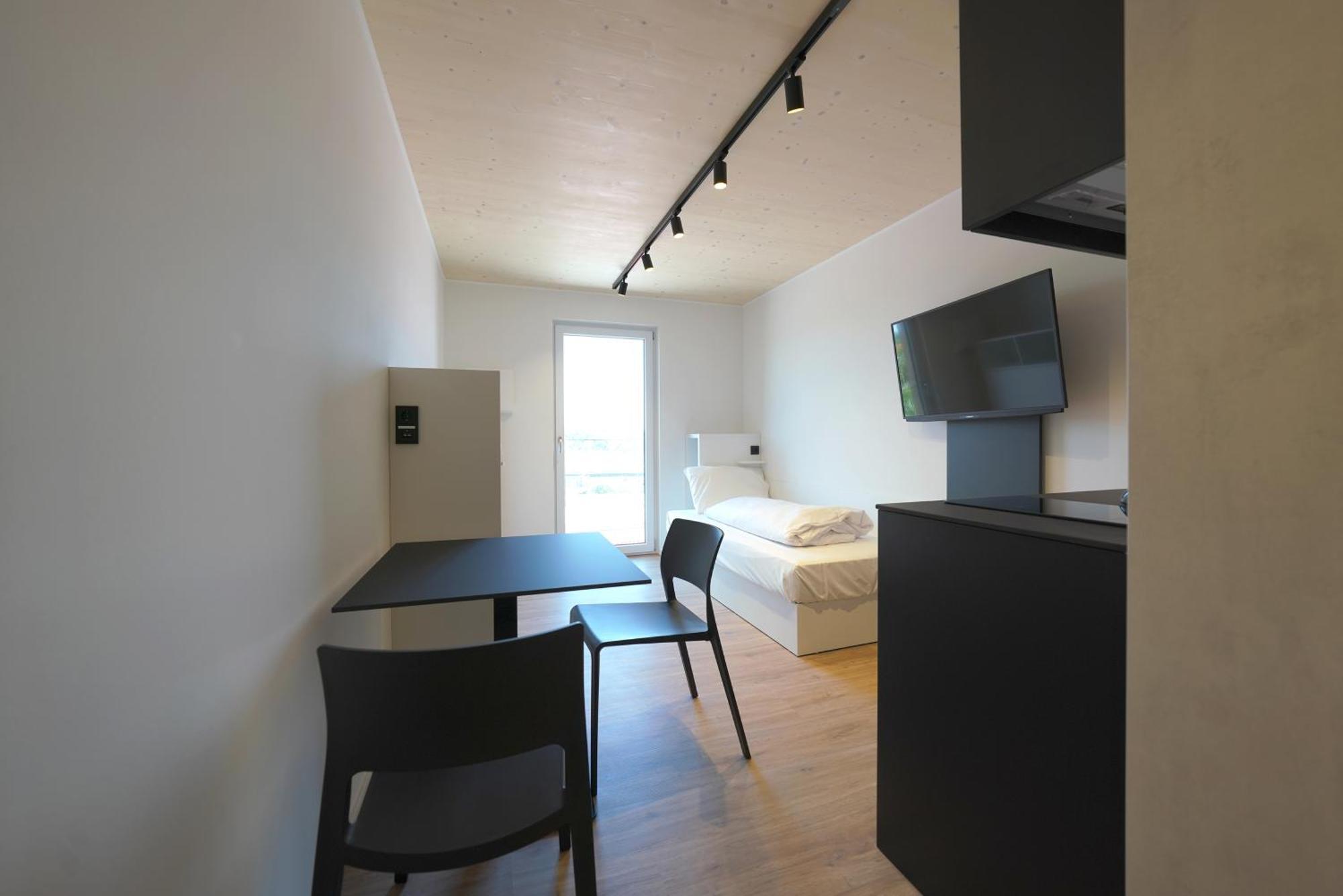 Timber One Boardinghouse Dorfen Aparthotel Luaran gambar